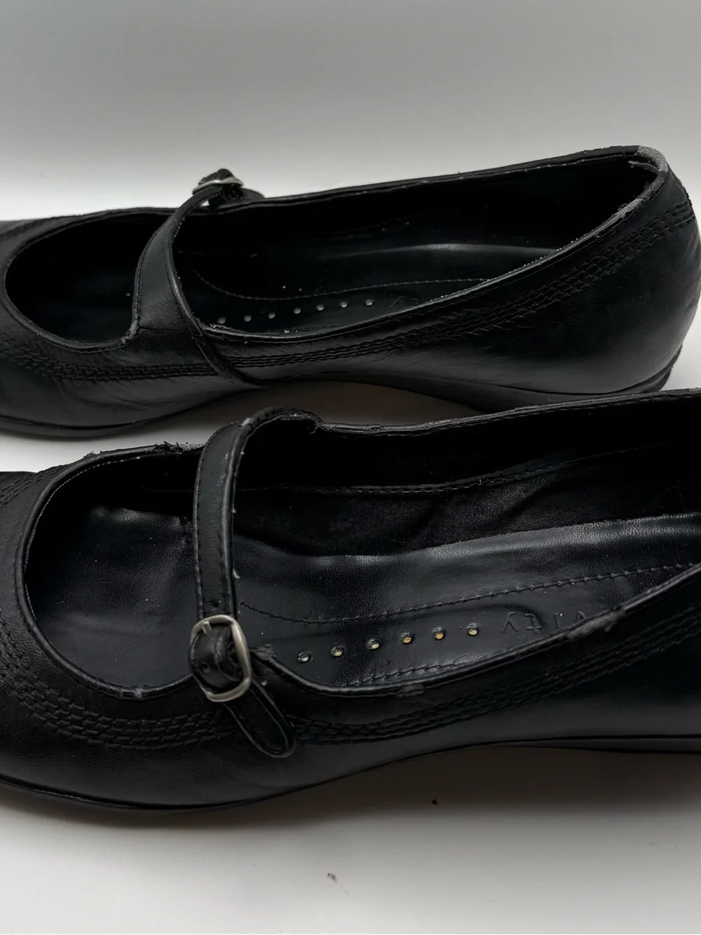 Relativity black leather